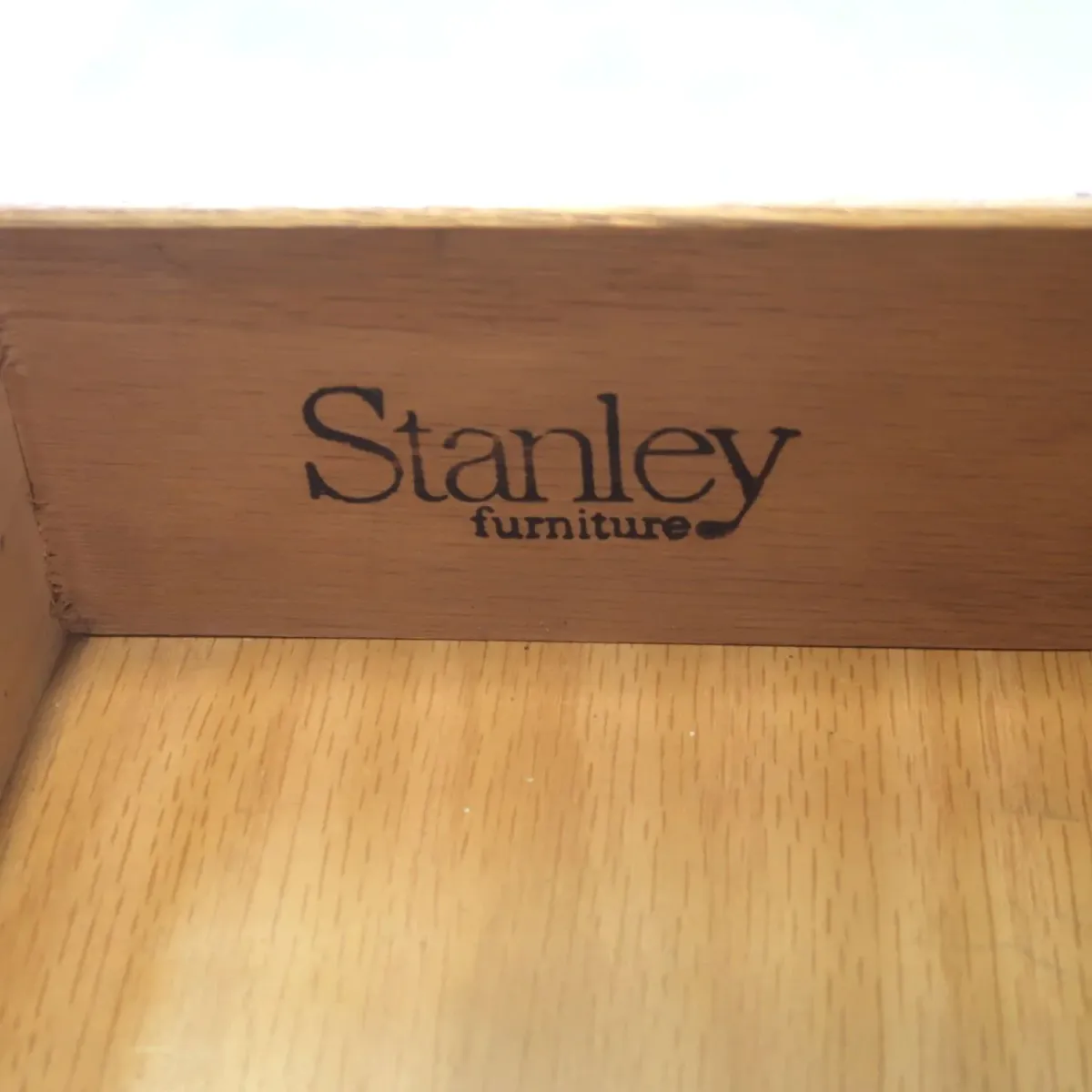 Stanley furniture アンティーク サイドテーブル