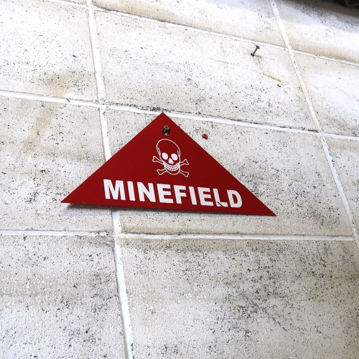 MINEFIELD メタルサイン