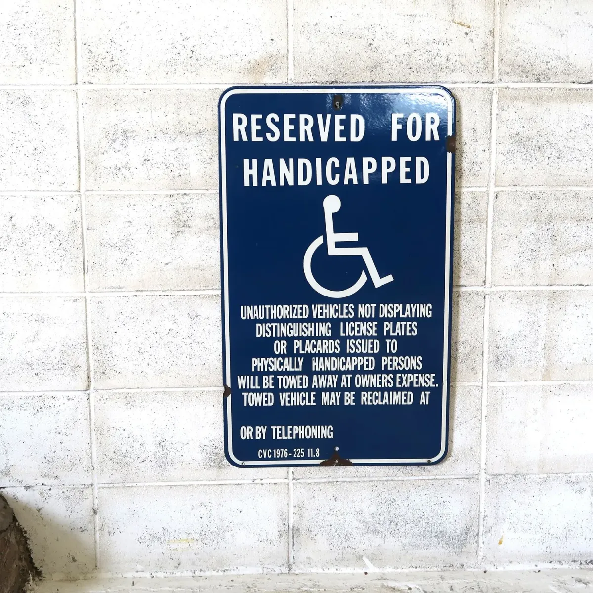 RESERVED FOR HANDICAPPED ロードサイン ホーロー