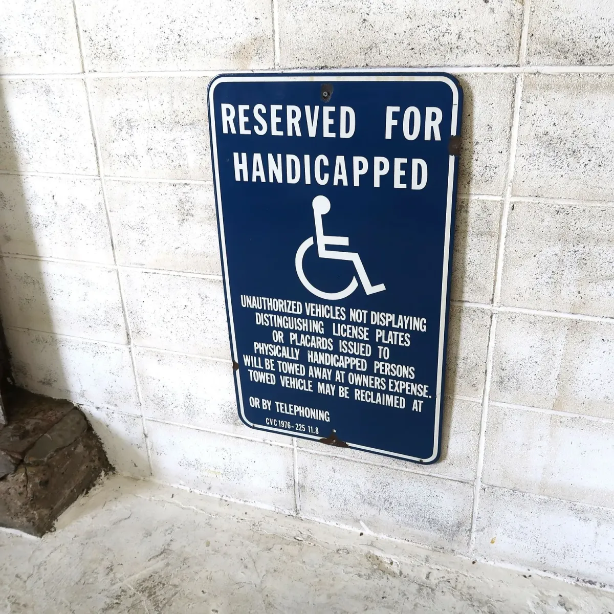 RESERVED FOR HANDICAPPED ロードサイン ホーロー