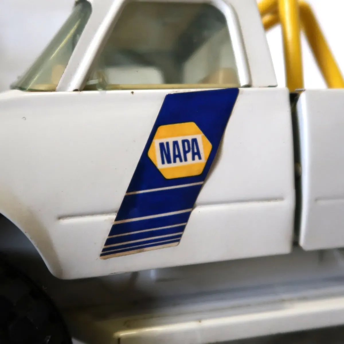 NYLINT社製 NAPA トラック ミニカー