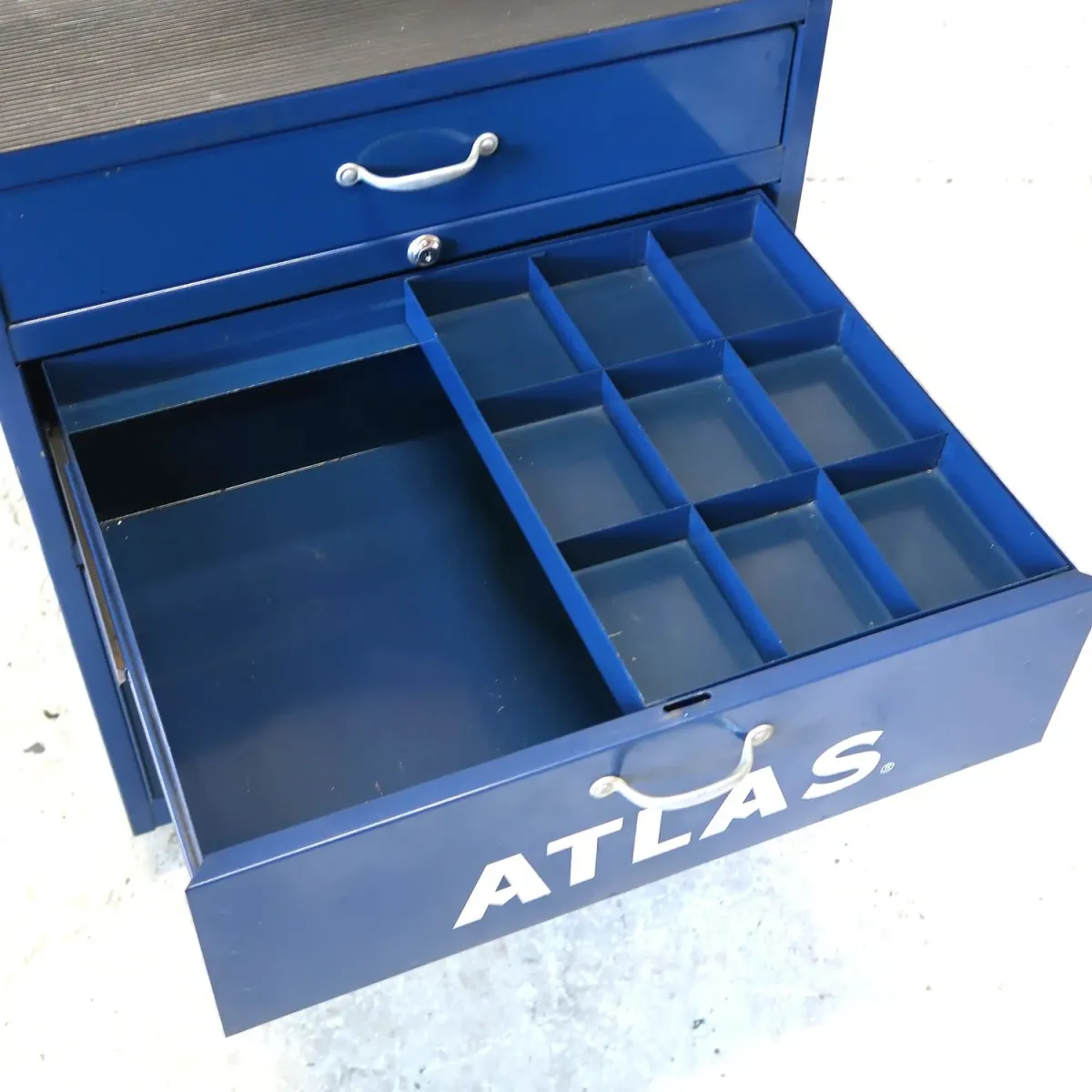 ATLAS ビンテージ メタルツールワゴン