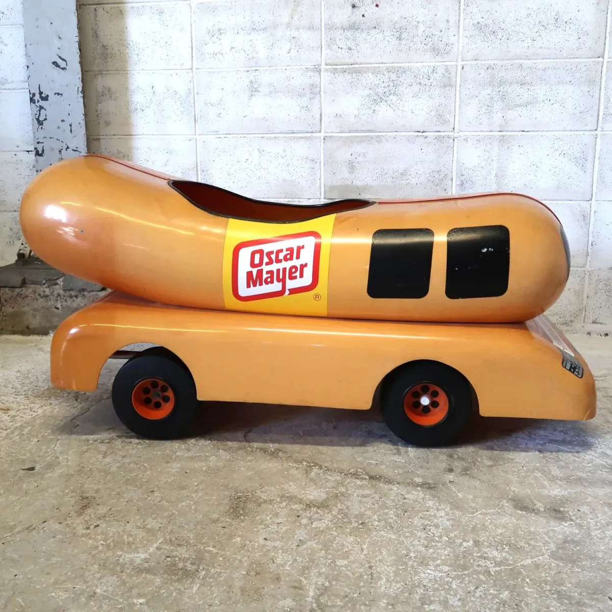 Oscar Mayer ウィンナーモービル ペダルカー