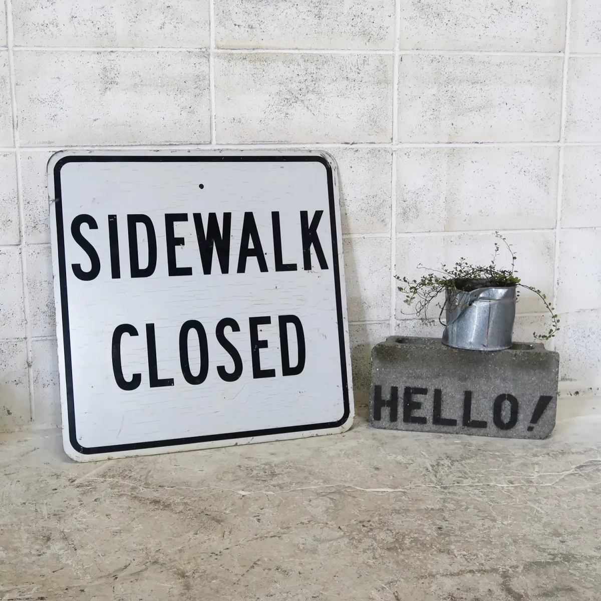 SIDEWALK CLOSED ビンテージ ロードサイン