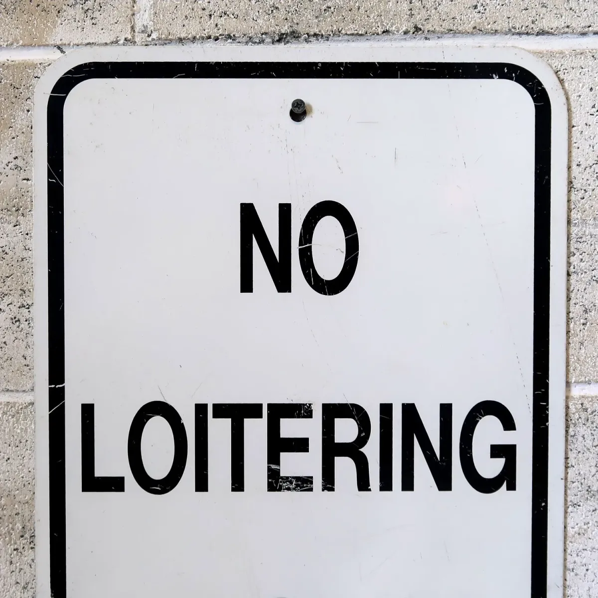 NO LOITERING ALLOWED メタルサイン