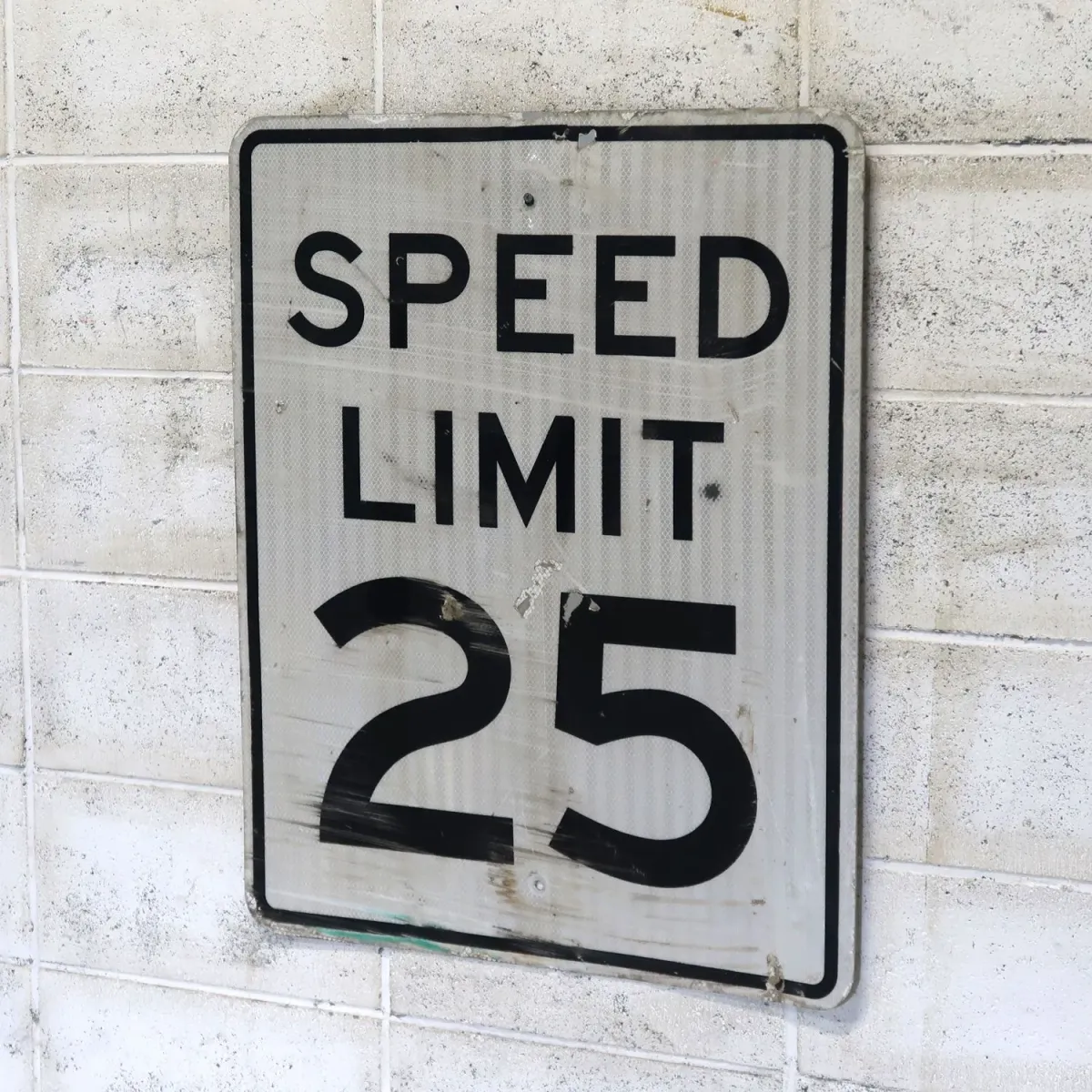 ロードサイン SPEED LIMIT 25