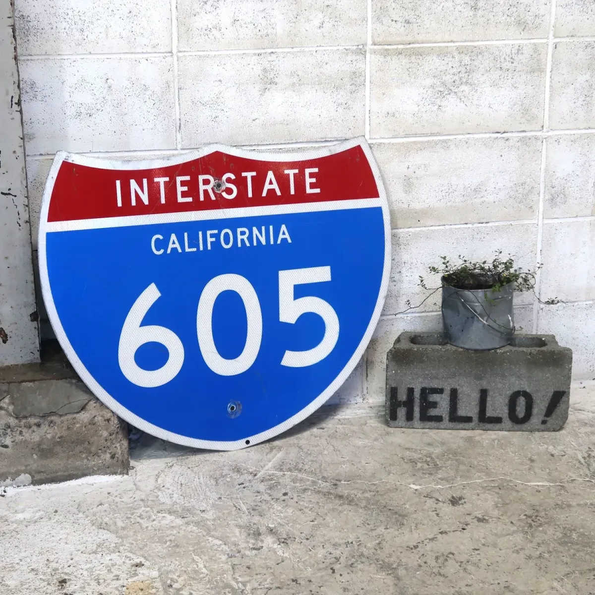 INTERSTATE CALIFORNIA 605 ロードサイン