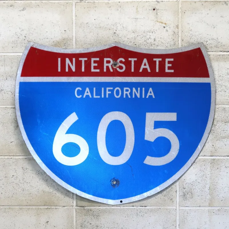 INTERSTATE CALIFORNIA 605 ロードサイン