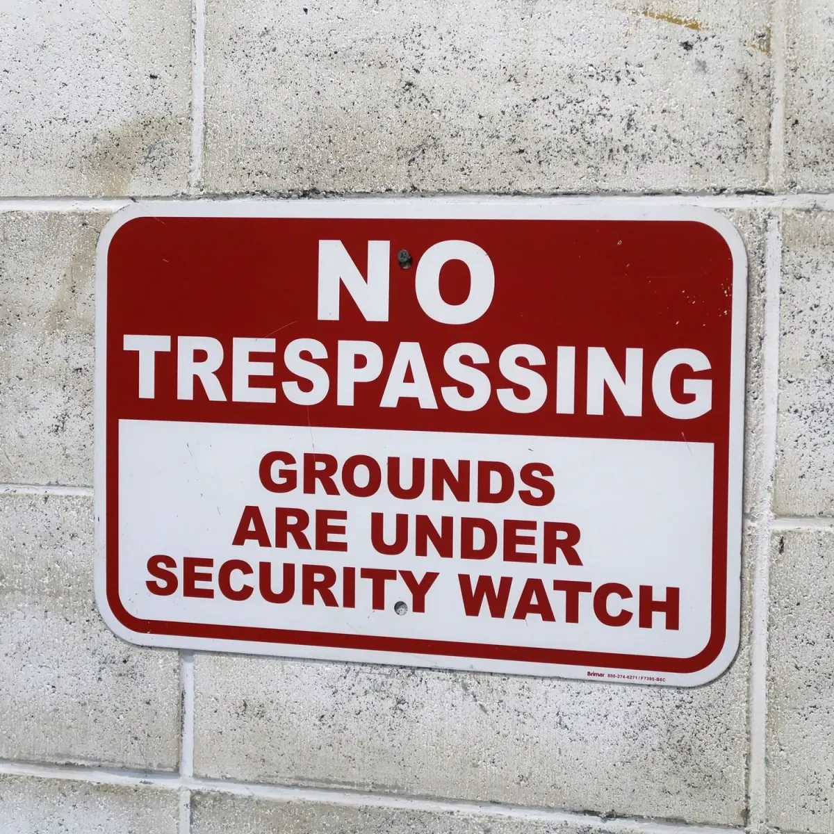 NO TRESPASSING メタルサイン