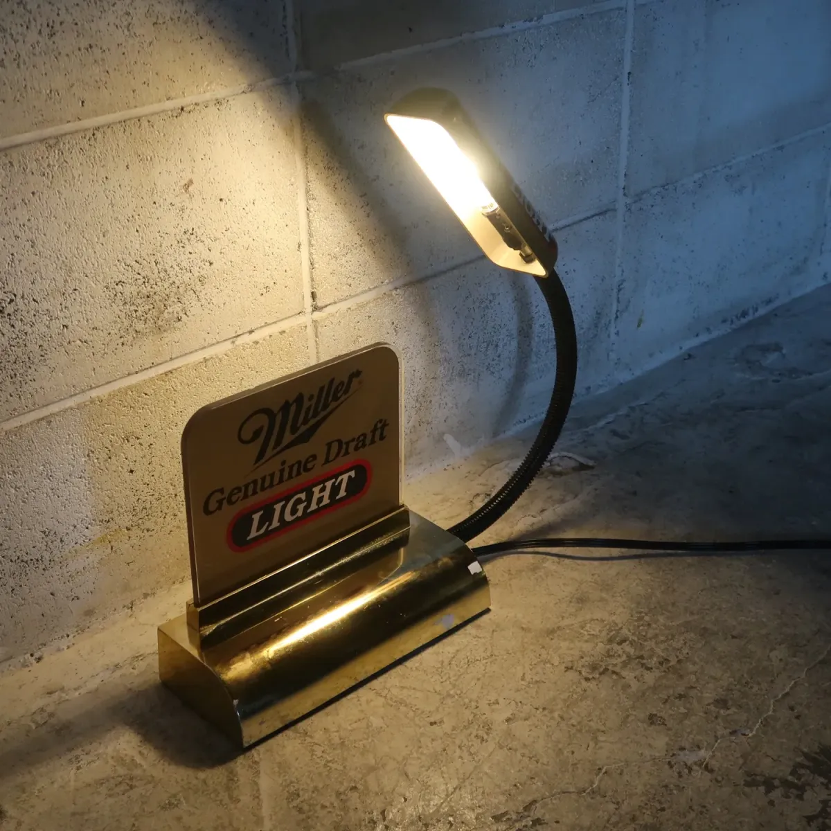 Miller LIGHTビンテージ レジスターランプ